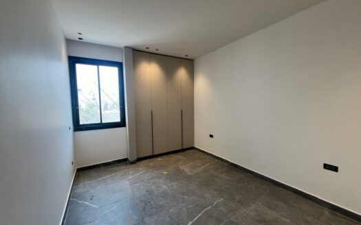 Appartement F4 à louer aux almadies sur la route du meridien