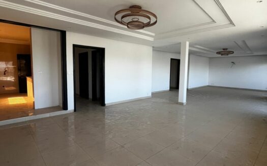 Appartement F4  à louer aux almadies